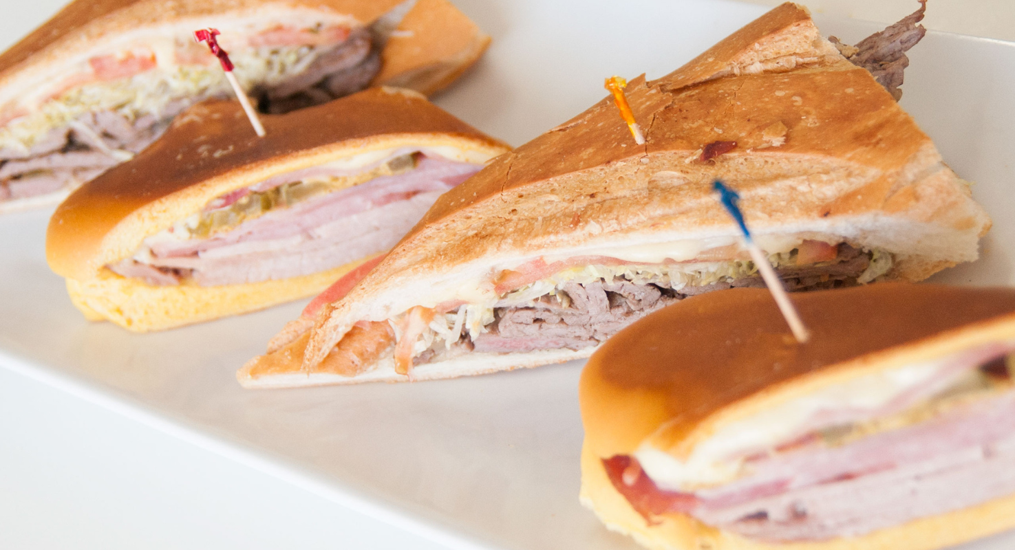 Sandwiches Cubanos