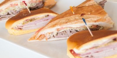 Sandwiches Cubanos thumbnail